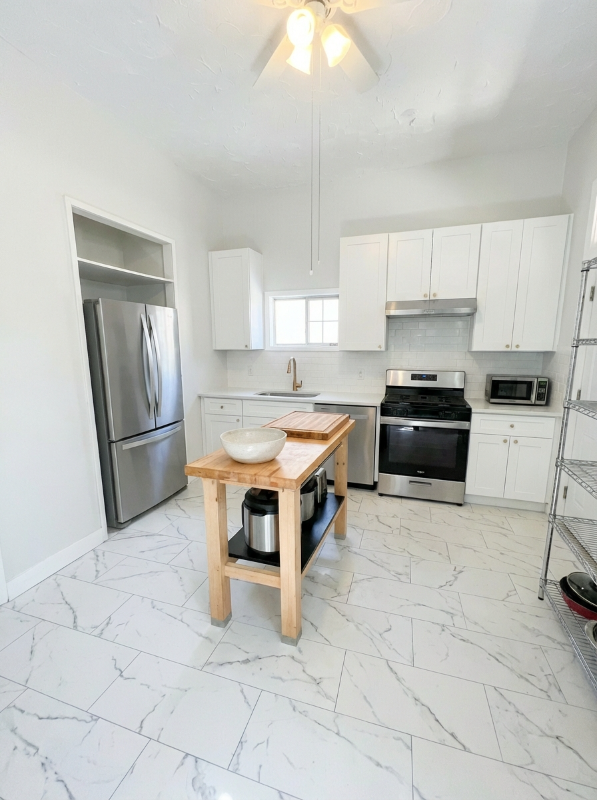 948 Mariposa St - Photo 2 of 6