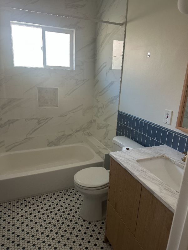 3804 S Hobart Blvd - Photo 4 of 6