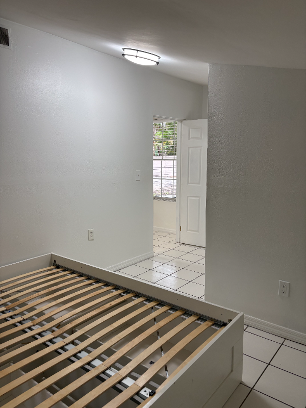 3147 Mary St #3 - Photo 6 of 12