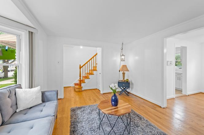 3521 S Austin Blvd - Photo 2 of 13