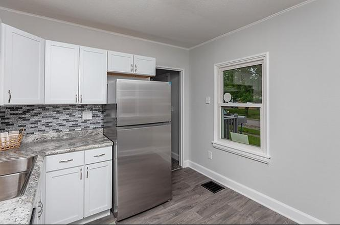 601 Grandview Ave - Photo 3 of 13