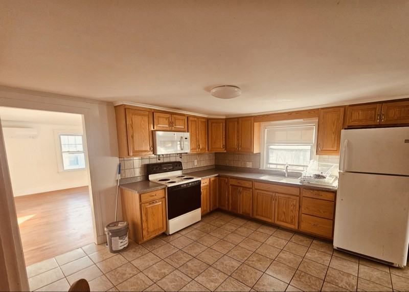 5 Preston St #2 - Photo 3 of 9