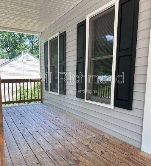 33 Fairwood Dr - Photo 3 of 10