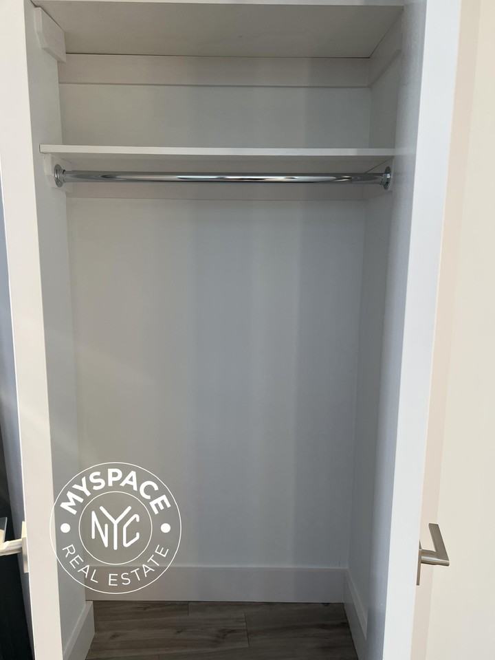 584 4th Ave #606 - Photo 4 of 24