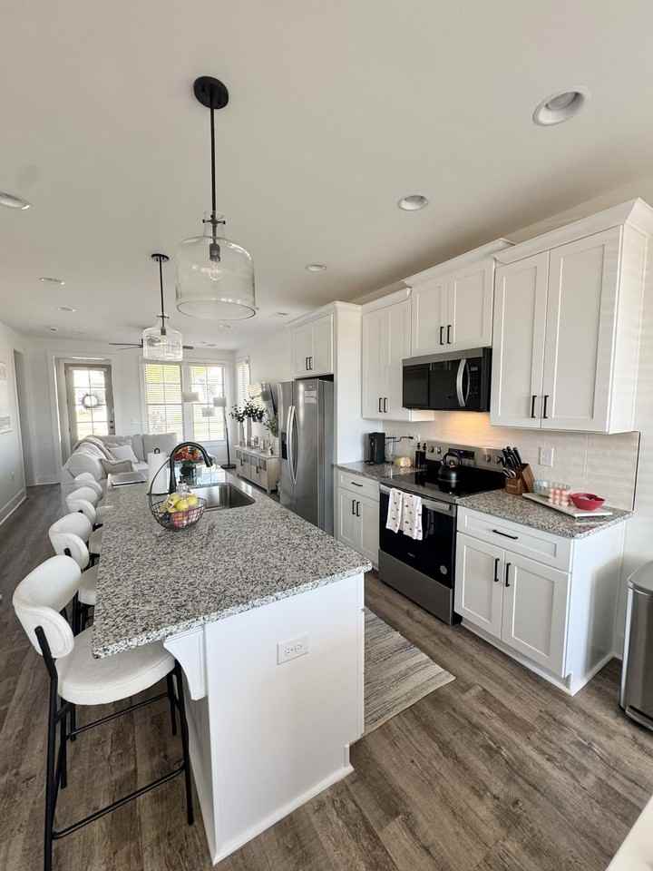 327 Northgate Blvd #20 - Photo 4 of 15