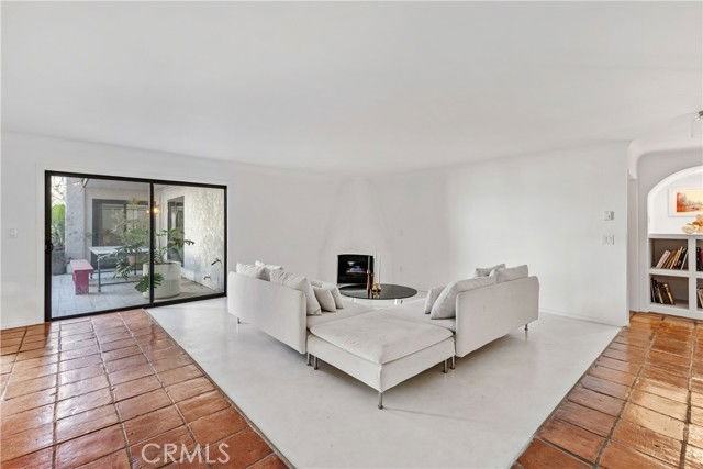 447 Herondo St #105 - Photo 7 of 8