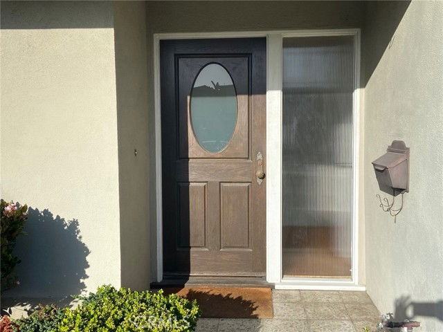 421 Avenue F - Photo 2 of 8