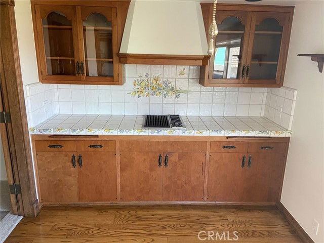 421 Avenue F - Photo 6 of 8