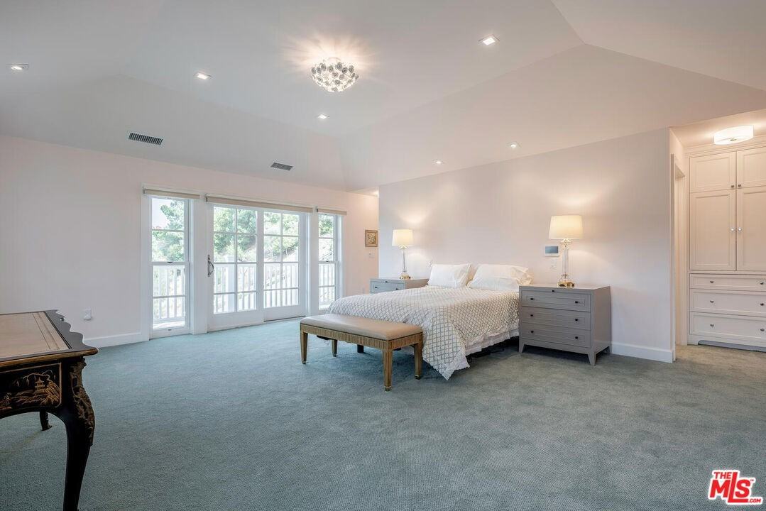 10821 Savona Rd - Photo 2 of 8
