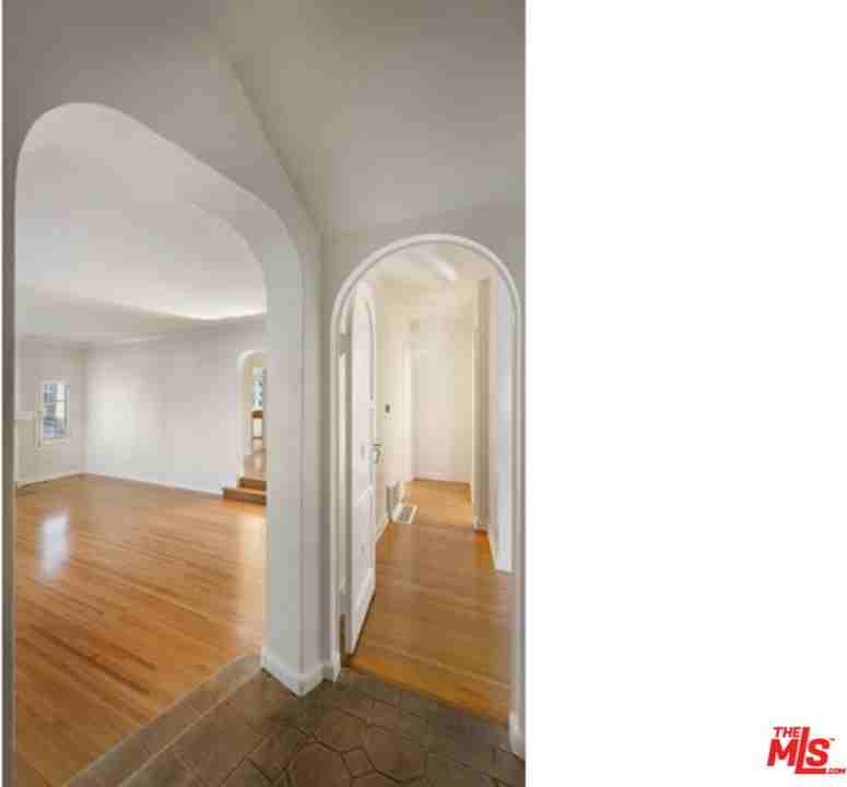 8664 W Olympic Blvd - Photo 7 of 8