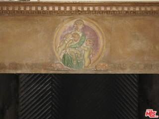 1355 N Laurel Ave #1 - Photo 3 of 8