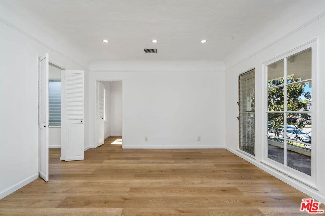 9654 W Olympic Blvd - Photo 2 of 8