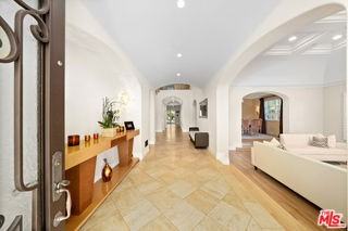 601 19th St - Photo 2 of 8