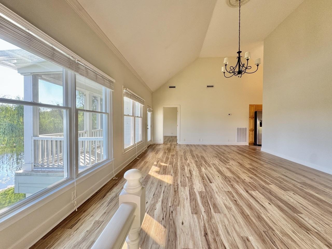 1426 Heritage Landing Dr - Photo 4 of 35