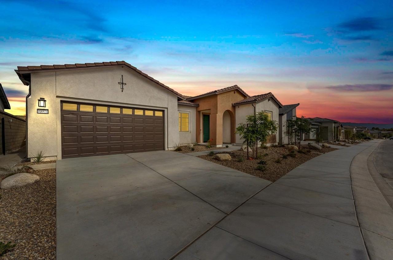 73774 Mojave Desert Dr - Photo 3 of 32