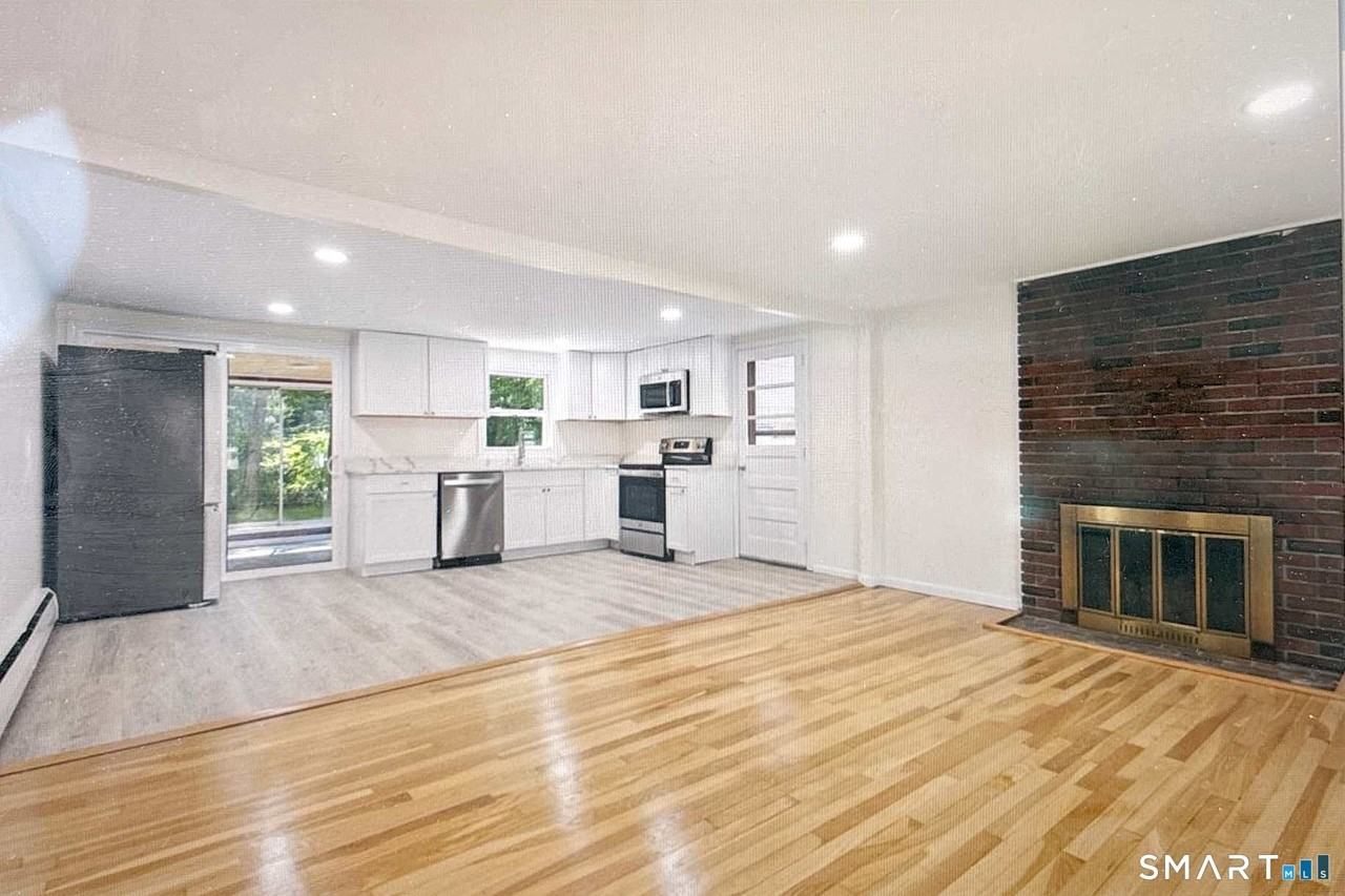 303 Bunker Hill Ave - Photo 3 of 5