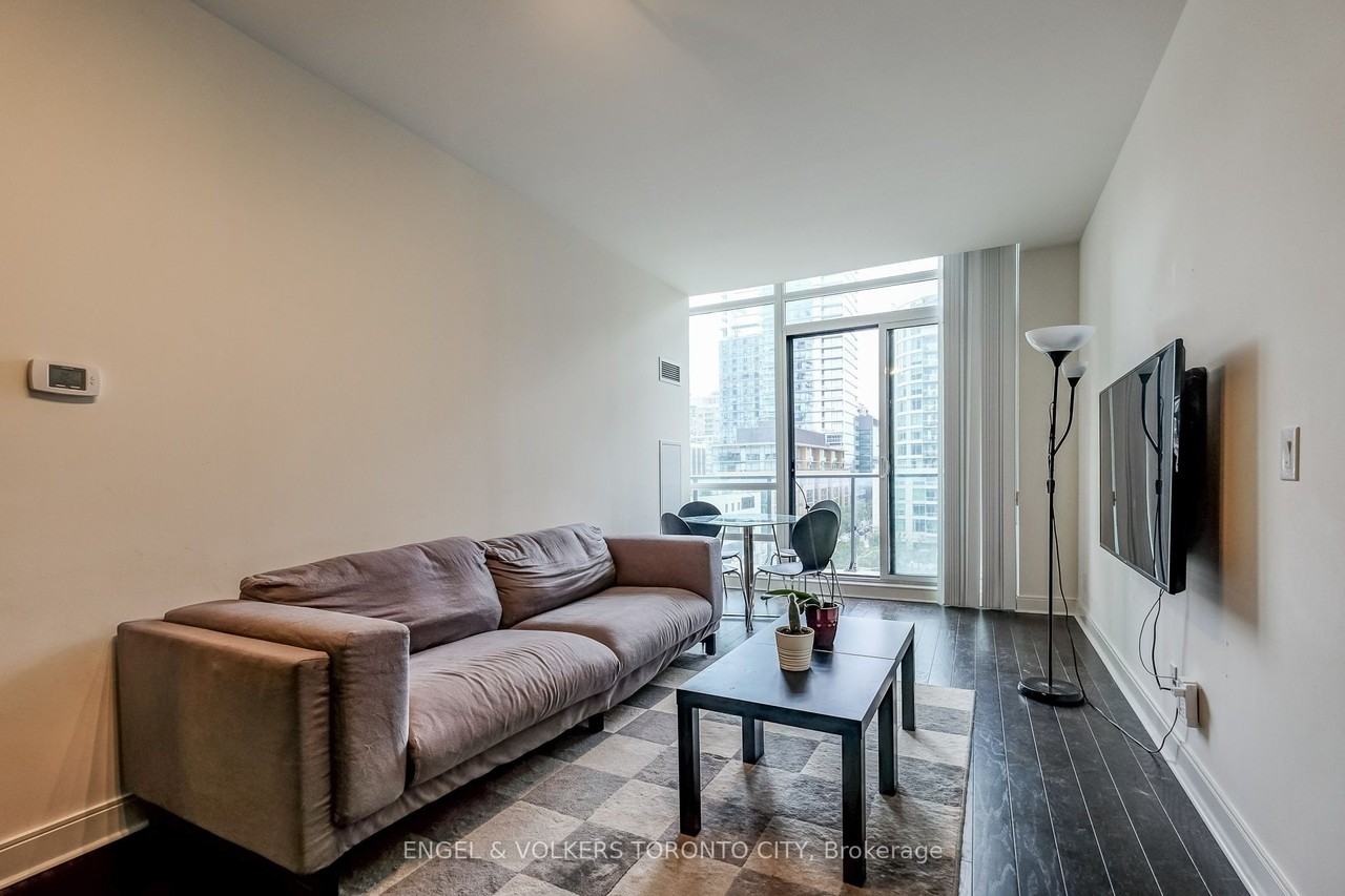 825 New Condo - Tower B - Photo 2 of 12