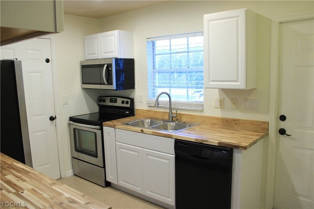 5280 Glenlivet Rd - Photo 3 of 16