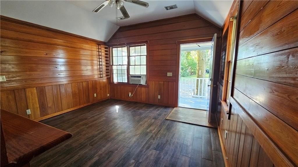 724 Oglethorpe St - Photo 3 of 7