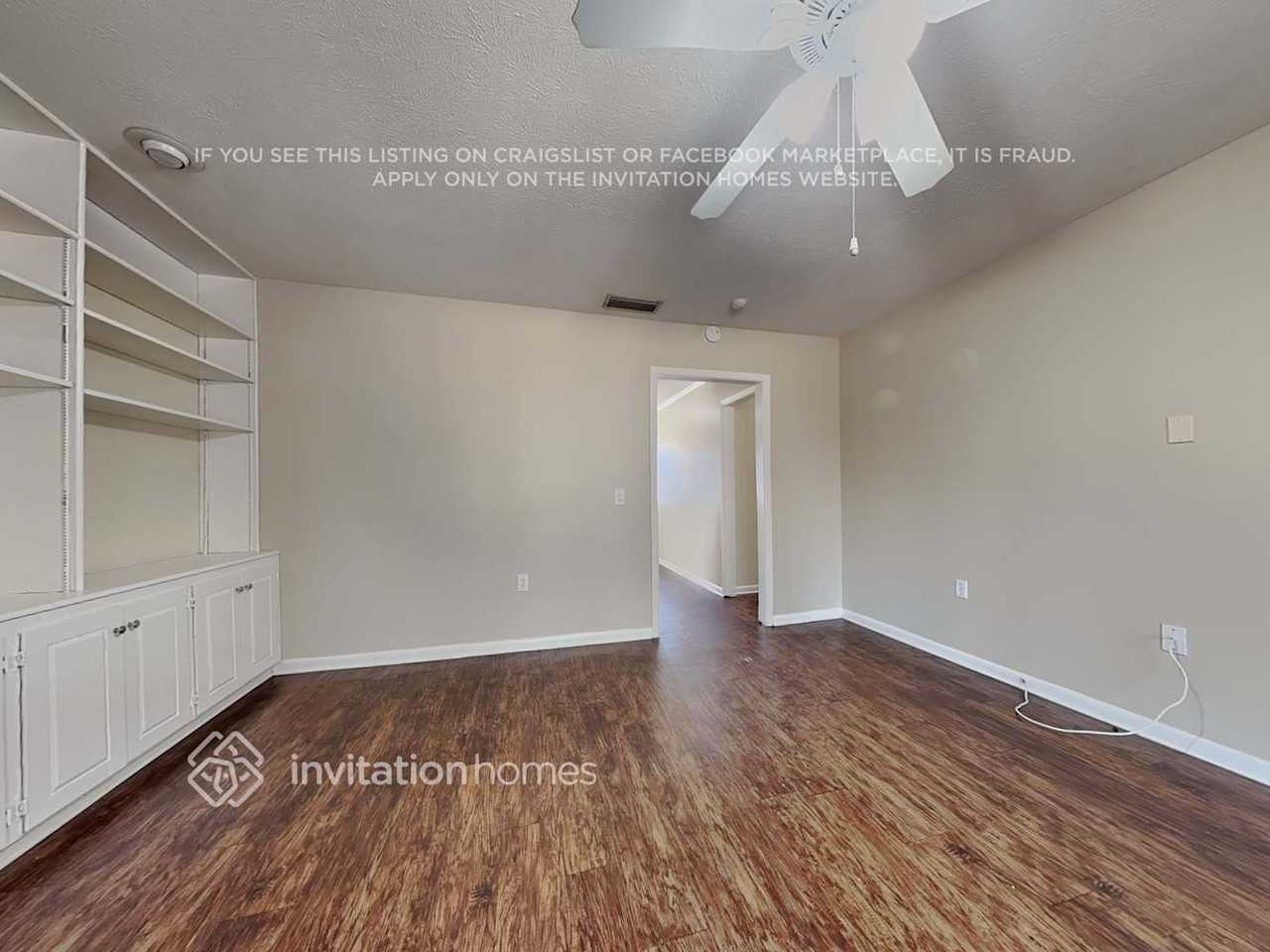 510 Julie Ln - Photo 3 of 18