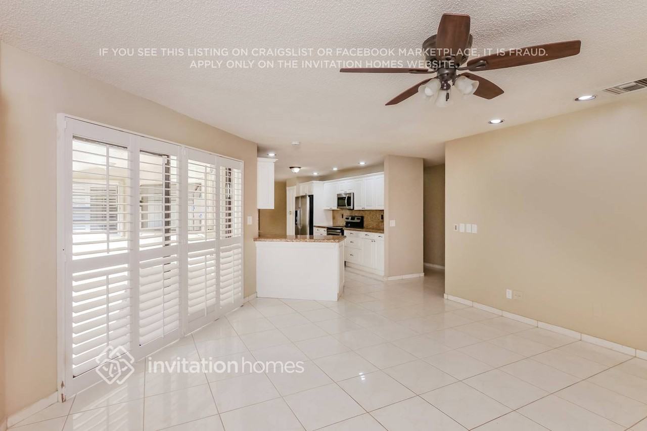 9080 Nw 13th St - Photo 7 of 17