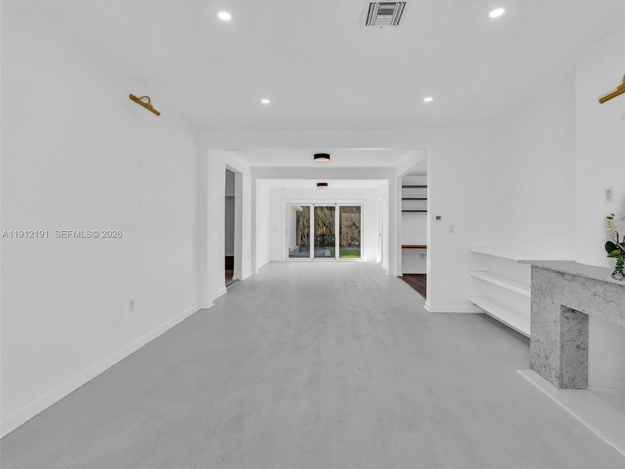 9324 Byron Ave - Photo 3 of 25