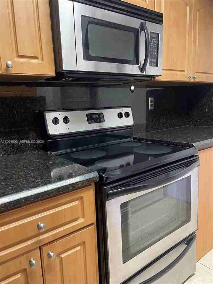 15221 Sw 80th St #205 - Photo 5 of 11