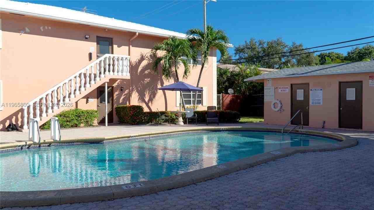 5990 Ne 18th Ave #926 - Photo 4 of 13