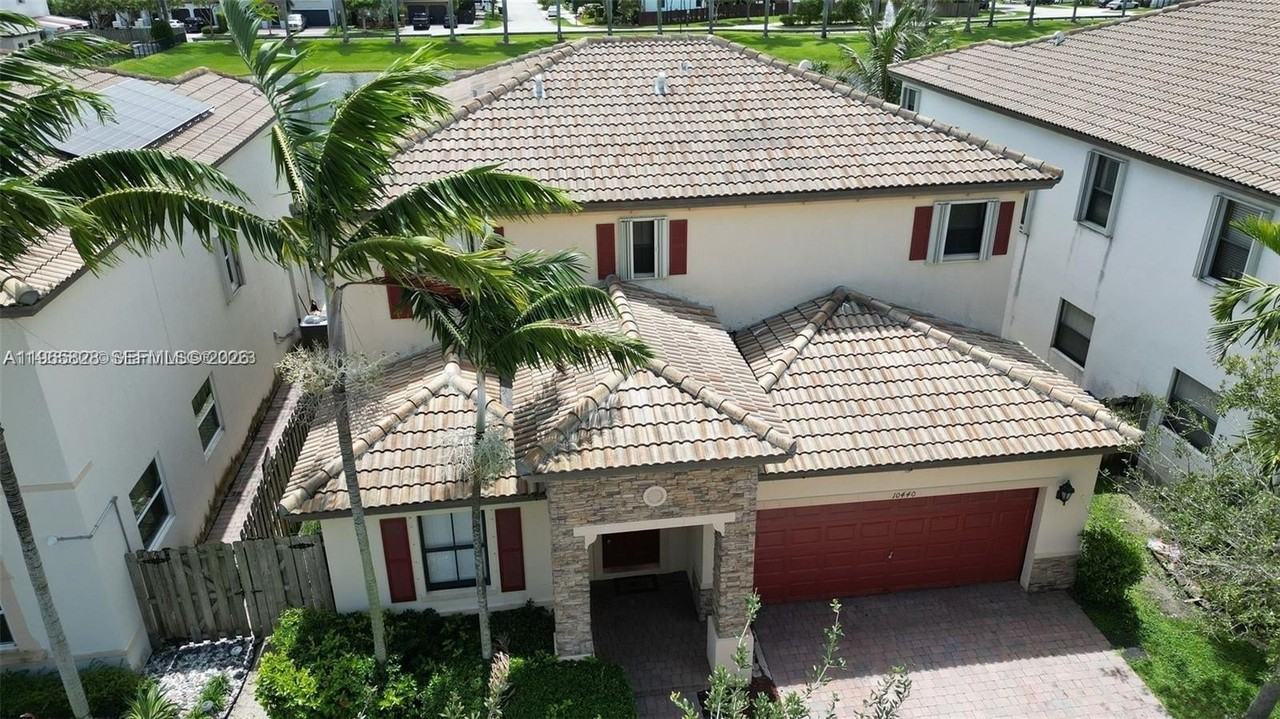 10440 Sw 228th Ter - Photo 3 of 28