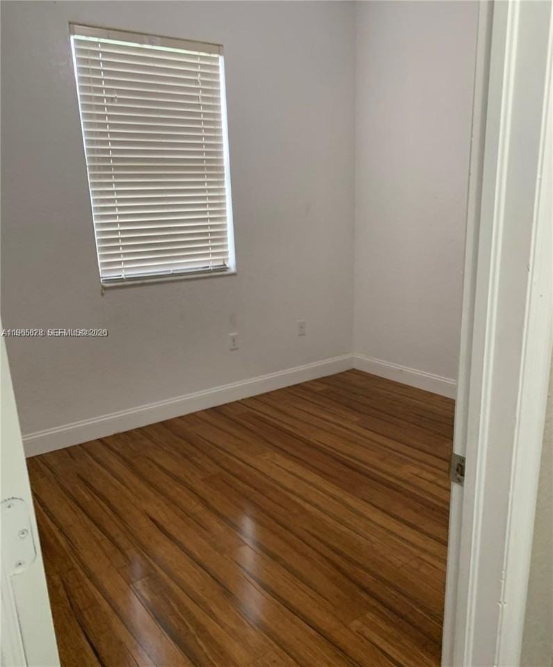 10440 Sw 228th Ter - Photo 5 of 28