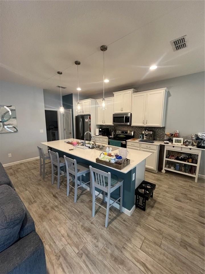 887 Lady Bird Ln - Photo 3 of 21