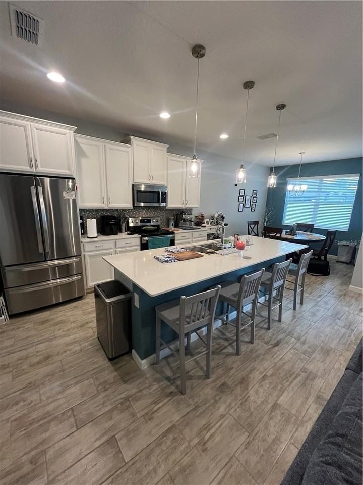 887 Lady Bird Ln - Photo 4 of 21