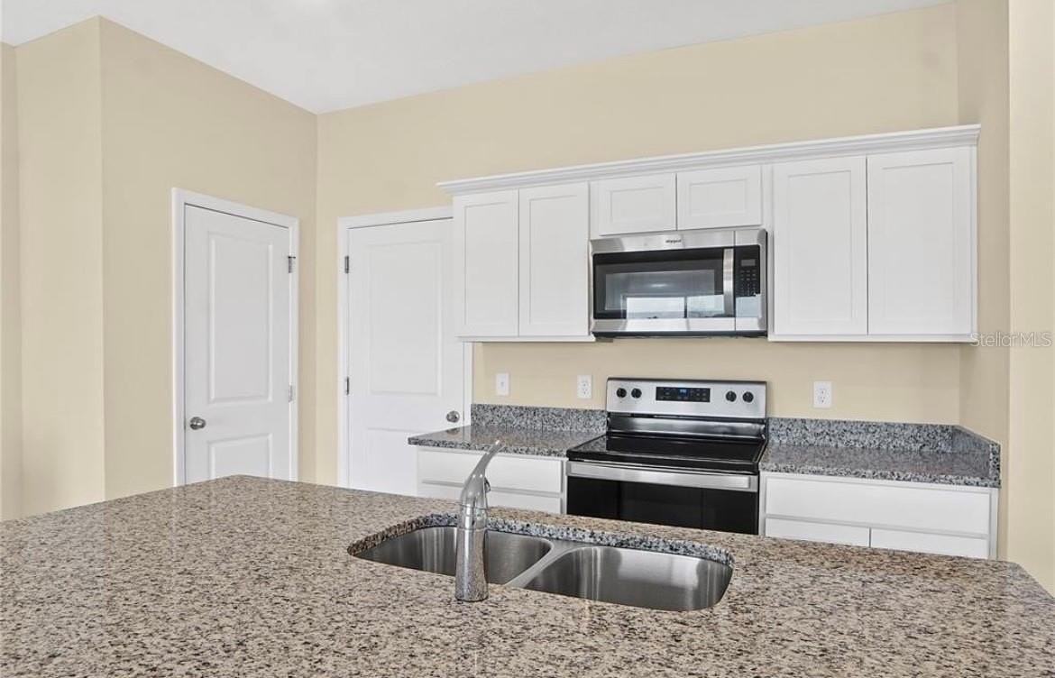 2269 Litchfield Loop - Photo 5 of 19