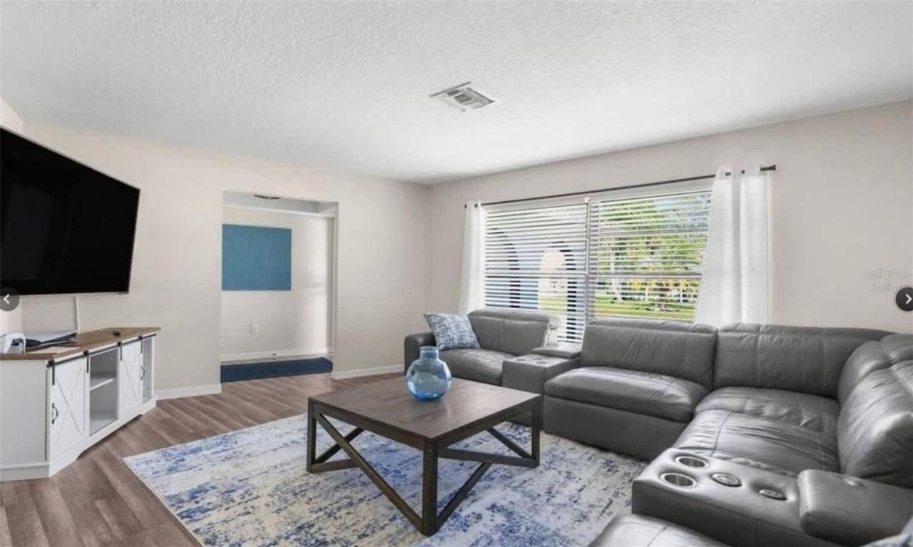 13501 Whitby Rd - Photo 3 of 21