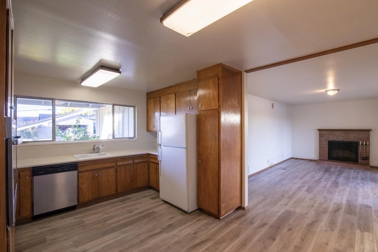 1761 Kelly St - Photo 7 of 25