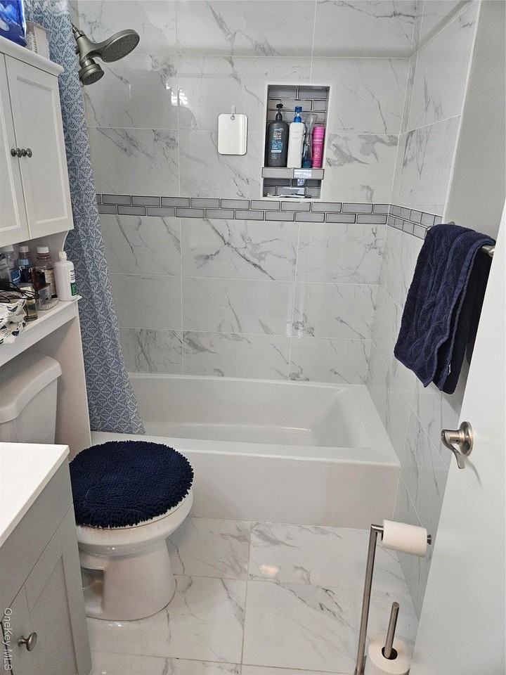 20 Lexington Hl Unit 10 #10 - Photo 6 of 20