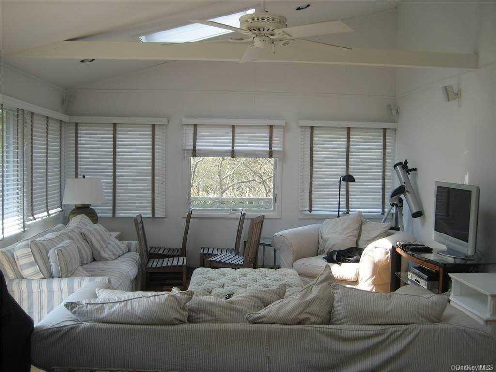 4 Superior Ave - Photo 2 of 20