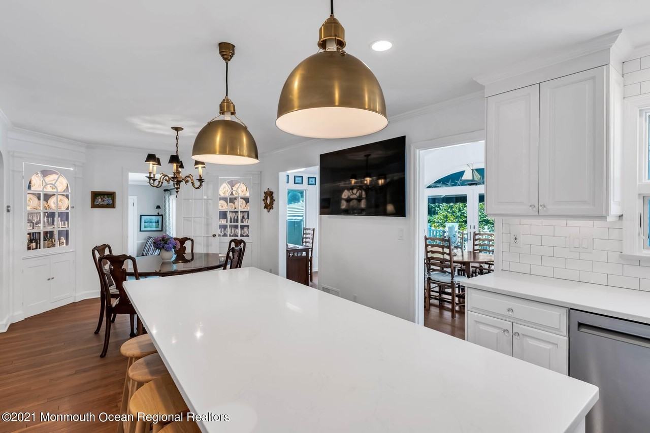 200 Lorraine Ave - Photo 6 of 36