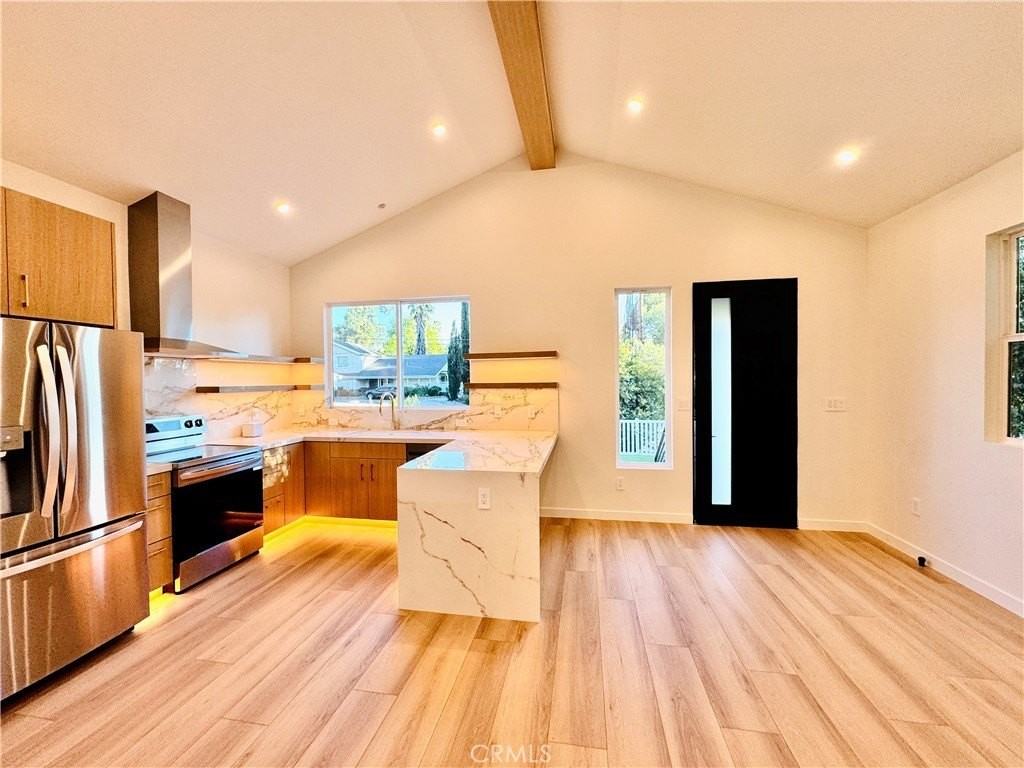 16739 Pineridge Dr - Photo 4 of 22