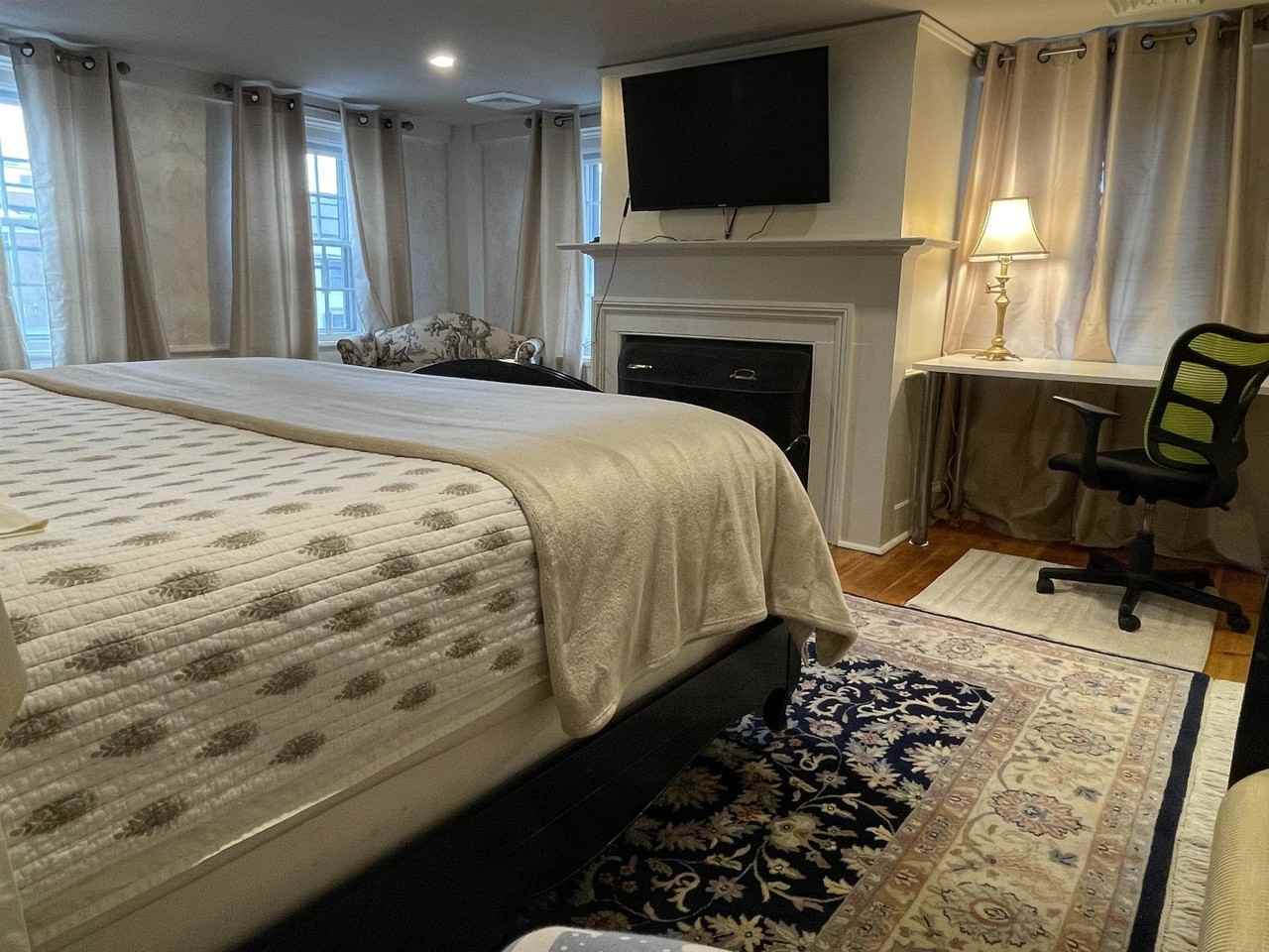 70 Front St - Photo 2 of 9