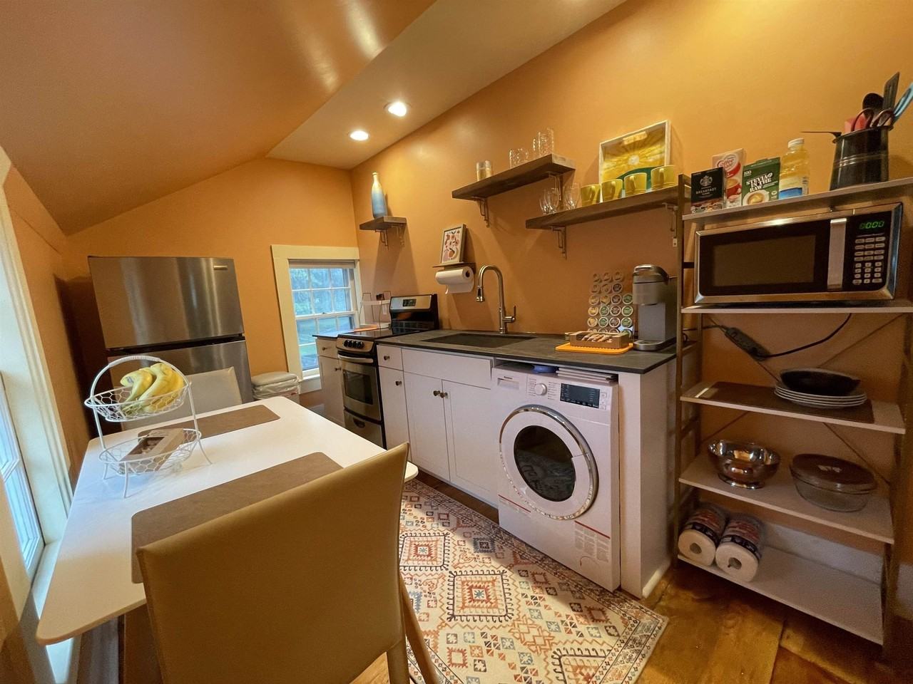 70 Front St - Photo 6 of 9