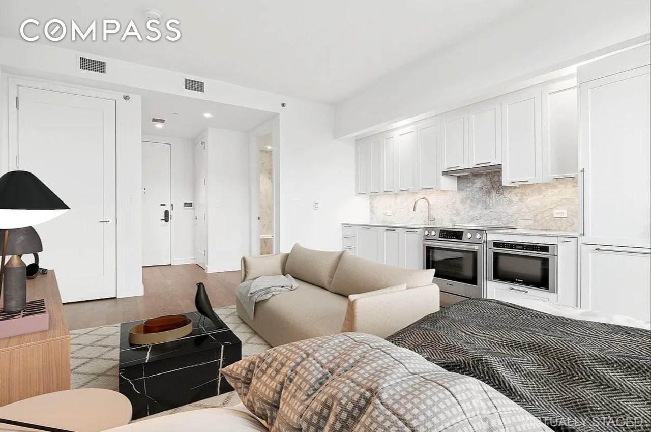 10706 Queens Blvd #5B - Photo 3 of 7