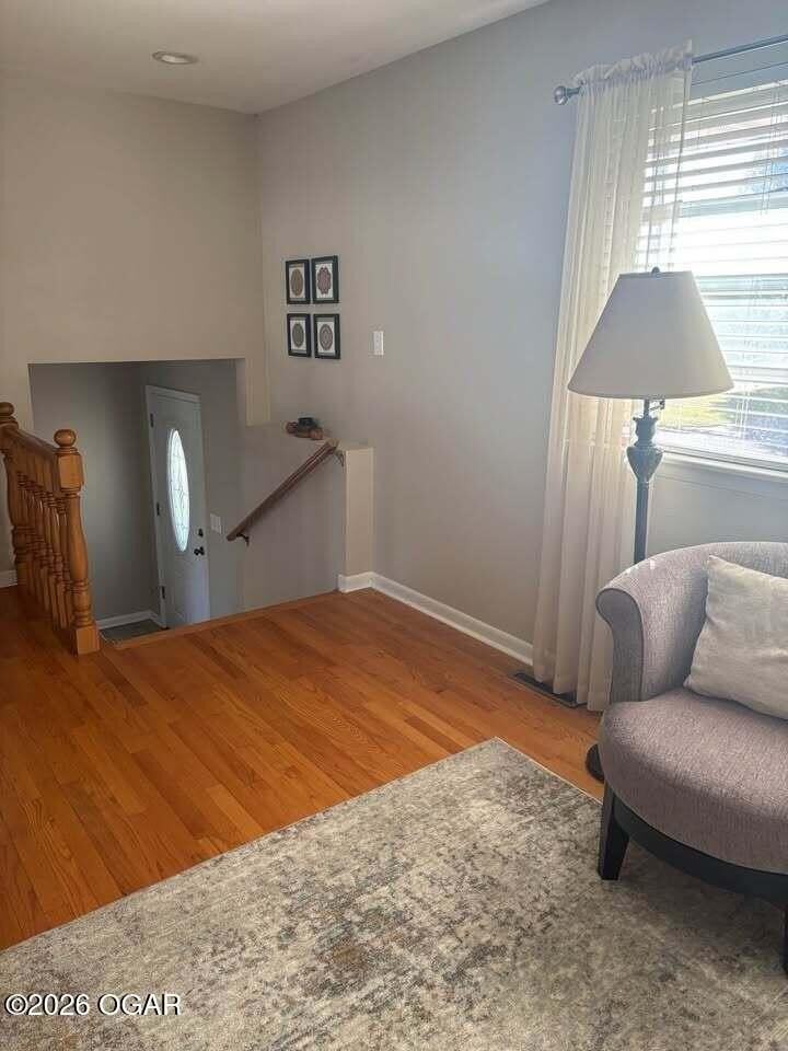 2631 Ohio Ave - Photo 3 of 25