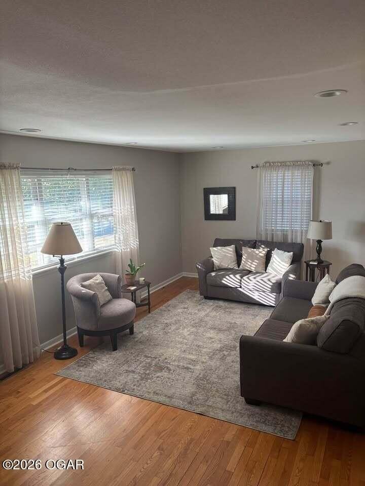 2631 Ohio Ave - Photo 4 of 25