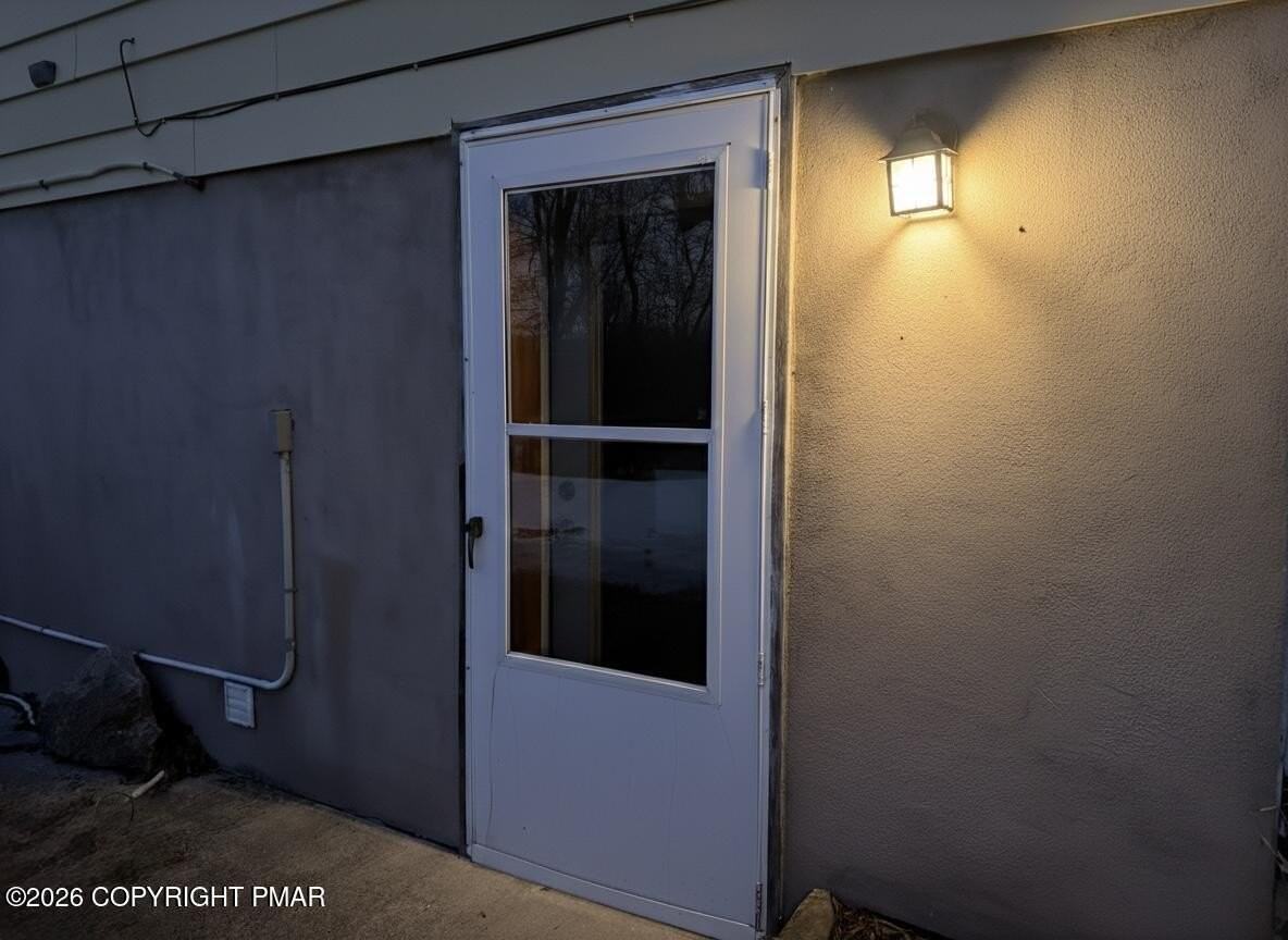 175 Bollinger Dr Apt B #B - Photo 2 of 13