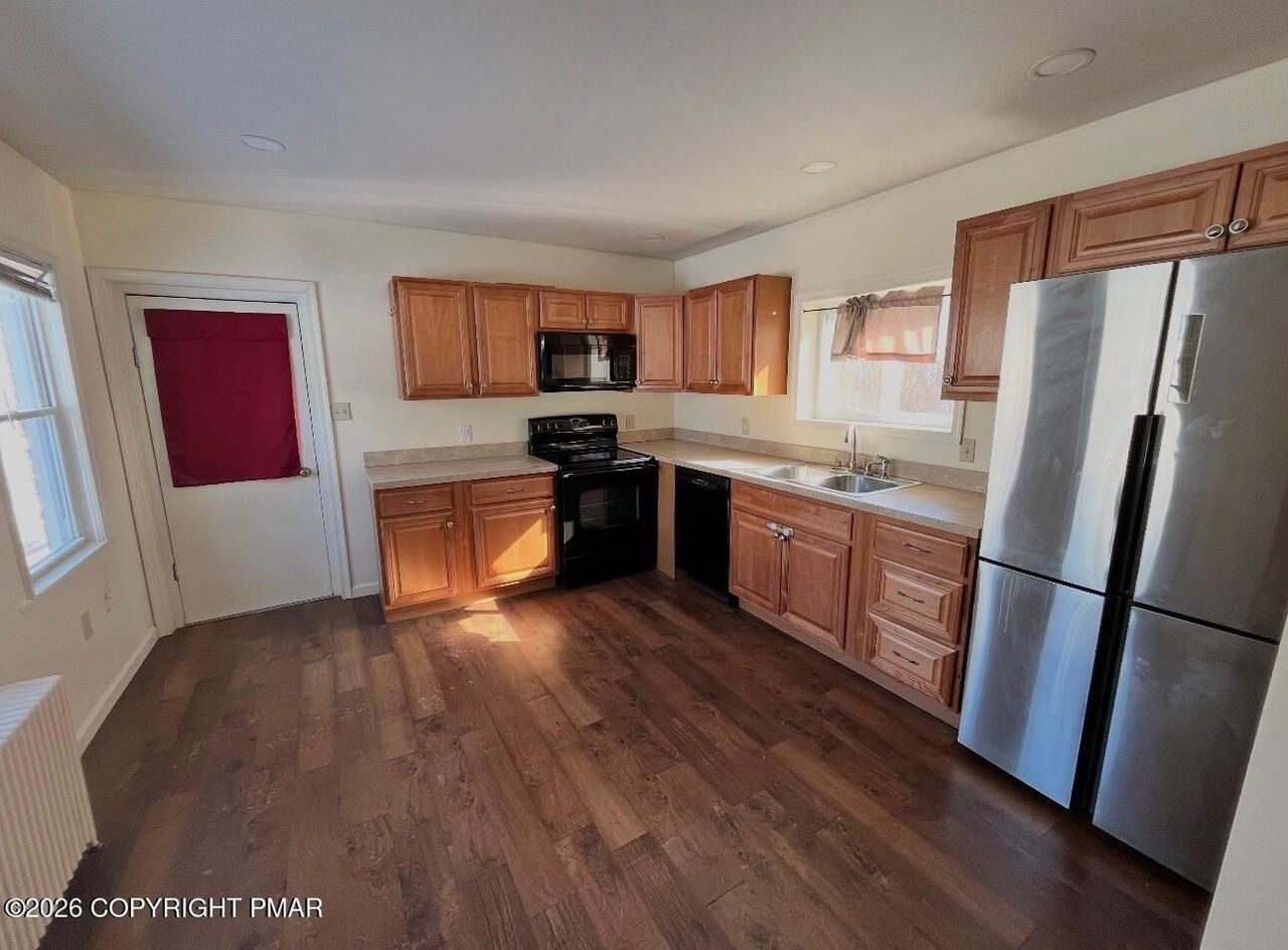 1726 8th St - Photo 7 of 21