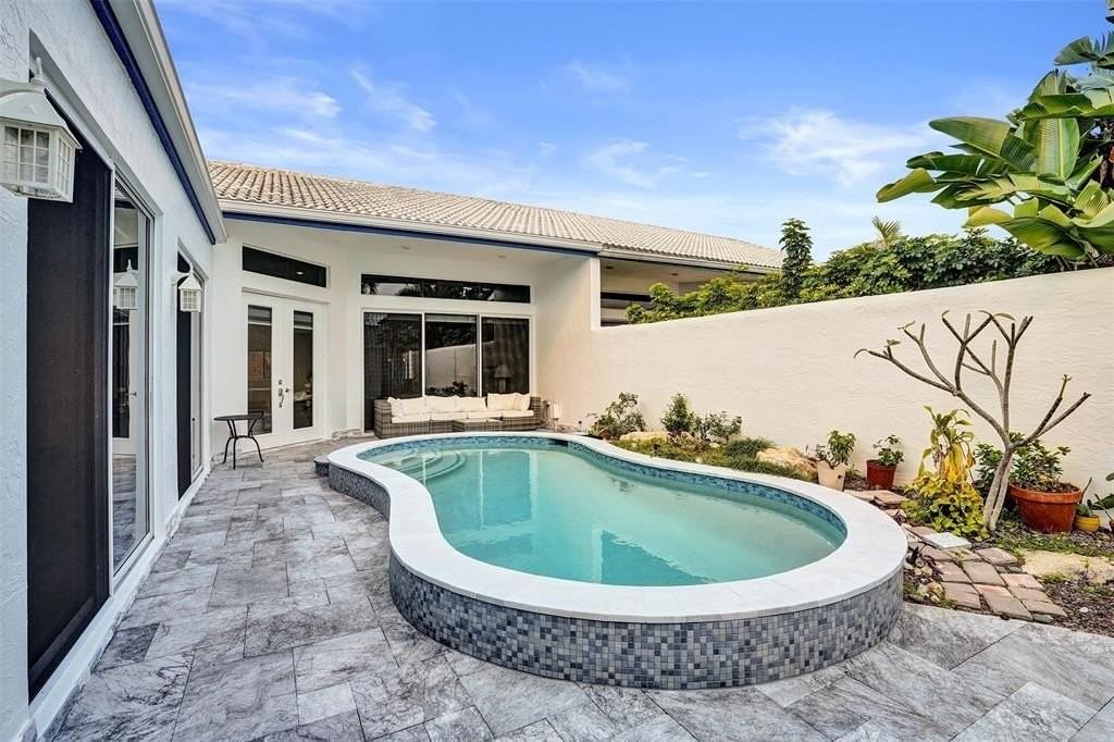 3671 Mykonos Ct - Photo 2 of 46