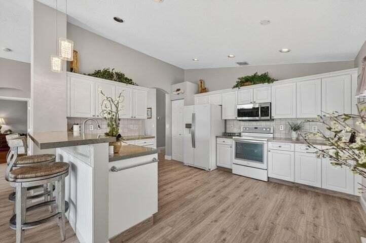 7216 Lombardy St - Photo 4 of 9