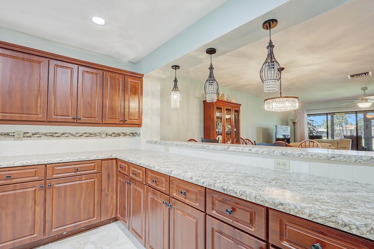 6148 Se Georgetown Pl #805 - Photo 5 of 41