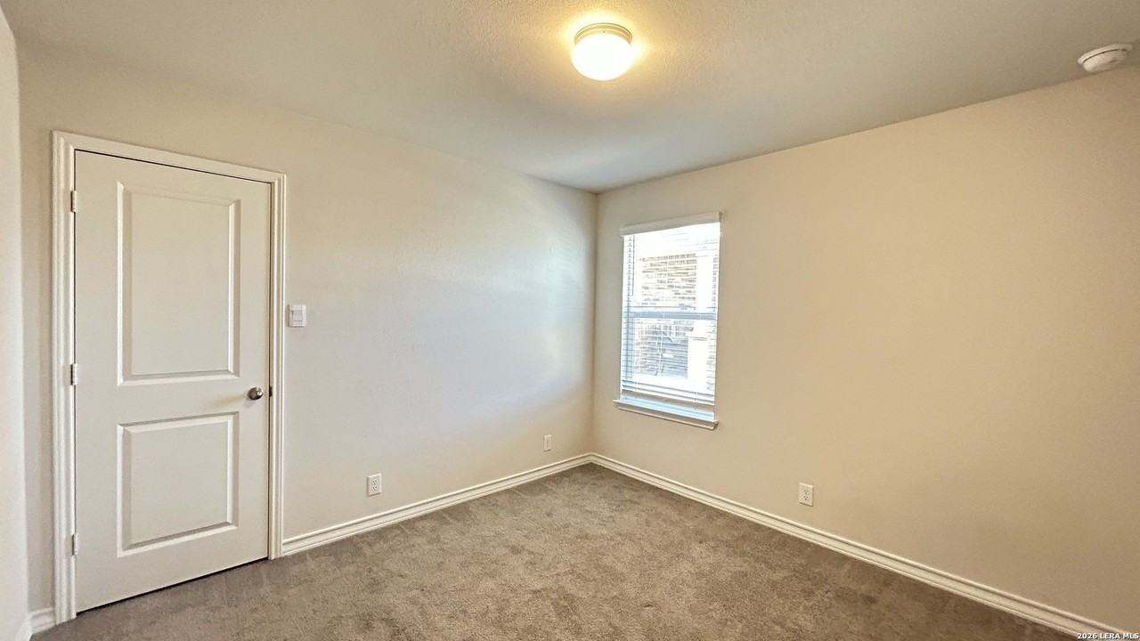 4907 Unakite Way - Photo 6 of 35